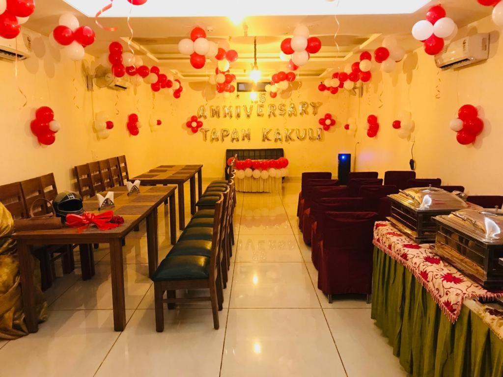 Hotel Wisteria -Main Highway Hotel Zirakpur 외부 사진